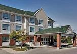 Hôtel Canada - Staywell Inn & Suites-1