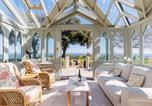 Location vacances Shanklin - Grand Garden Apartment - The Old Vicarage - Duplex Residence, Breathtaking sea views Over Shanklin Bay - Shanklin Old Village, fantastic family getaway!-3