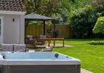 Location vacances Ringwood - Oak Lodge-1