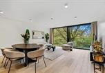 Location vacances  Luxembourg - Upscale Urban Apartment Style & Comfort for Six-3