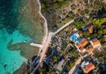 Location vacances Dubrovačko-Neretvanska - Beachfront Villa Gradina-3