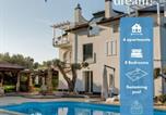 Location vacances Sant'Agata di Militello - Villa Chiara - Intera Unità con Piscina, Spa e Vista Panoramica-1