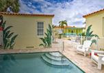 Location vacances Pinellas Park - 4 - Island Paradise Cottages - Skyview Villa-2
