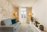 Location vacances  Centre historique de Porto - River-View Apartment in Oporto for 4-1
