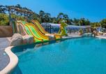 Camping 4 étoiles Talmont-Saint-Hilaire - Camping maeva Club Les Dinosaures-1