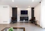 Location vacances Toronto - Grand 3 Br Toronto Victorian Entire Home-1