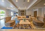 Hôtel Van Nuys - Best Western Plus Media Center Inn & Suites-1