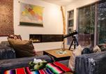 Location vacances Chilliwack - Silver Lake Cabin #83 - Lakeside - Hot Tub - Wi-Fi-4
