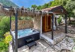 Location vacances Ploče - Amazing Home In Ploce With Sauna-3