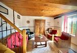 Location vacances Ygrande - Fermette au cœur du bocage avec jardin clos, cheminée, wifi, et proche station thermale de Bourbon - Fr-1-489-490-4