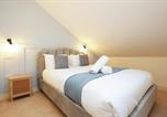 Location vacances  Gare de Swansea - The Skylight King Apartment-2