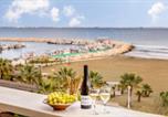 Location vacances Larnaca - Mackenzie Beachfront Suite-1