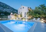 Location vacances Omiš - Family friendly house with a swimming pool Gata, Omis - 25678-3