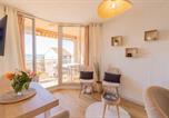 Location vacances Valras-Plage - Appartement Cosy avec Vue Mer au 4e-3