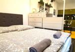 Location vacances Hambourg - Cosy Studio with Private Parking-2