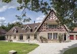Location vacances  Meuse - Gîte pour 12 face au château de Thillombois avec jardin, cheminée et équipements Pmr - Fr-1-585-38-1