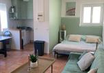 Location vacances Vauvert - Studio cosy avec clim 33m2-1