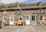 Location vacances Beddgelert - Henfro-1
