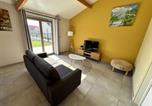 Location vacances Koksijde - Holiday home with terrace for 4 people, cleaning included-1
