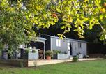 Location vacances Swannington - Top Farm Shepherds Lodge-1