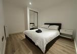 Location vacances  Gare de Dorridge - Modern Studio in Central Solihull near Nec-2