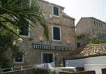 Location vacances Vis - Traditional house with two apartments, cleaning included-2