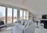 Location vacances Evian-les-Bains - Appartement cozy à Évian, avec terrasse, animaux et parking - Fr-1-498-69-1
