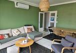 Location vacances Antibes - Antibes Carré d'Or Le Plazza 3p-4