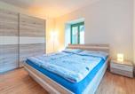 Location vacances Tábor - Holiday Home Klobasná by Interhome-4