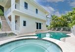 Location vacances Summerland Key - Angler & Ale- Waterfront Pool Home, Hot Tub & 60 Dock-1
