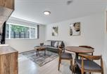 Location vacances Vancouver - Luxury Downtown Apartment with Full Amenities-2