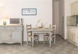 Location vacances Palau - Tranquile Palau Green Village Studio Prem 2 person plus possible extra Child Bed-2