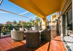 Location vacances Alhaurín de la Torre - Vivi Homes - Casa Duque Pool, Terrace & Golf-2