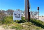 Location vacances Meriden - Peconic Sound Beach Home: Backyard & Vineyards-4