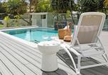Location vacances Alexandra Headland - Luxurious 5 bedroom home 500m to Alexandra Headland beach-3