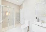 Location vacances Cheltenham - New Artisan Apartment, Modern, Spacious-4