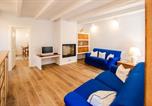 Location vacances Ortignano Raggiolo - Appartamento con Balcone in Borgo Toscano-1