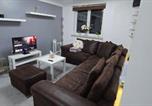 Location vacances  Gare de Newport - Stylish 2-Bed Apartment in Newport, Perfect for a Relaxing Getaway-1