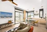 Location vacances  Israël - Luxury Beachside 3br with Balcony-1