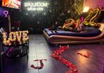 Location vacances Comines - Spazuroom Luxury Suite-4