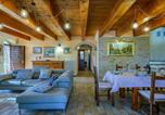 Location vacances Serrungarina - Casale Partemio 8 by Marche Holiday Villas-4