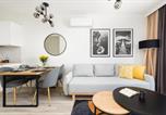 Location vacances Kołobrzeg - Stylowe Apartamenty z Parkingiem i Balkonem w Kołobrzegu by Noclegi Renters-1