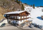 Location vacances Gerlosberg - Ferienhaus Almhof-1