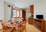 Location vacances Sauze d'Oulx - Studio Clotes Ski In - Ski Out - Happy Rentals-1