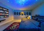 Location vacances Kings Langley - The Lumos House - 4 Bed Home w Parking near Harry Potter Studios-1
