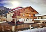 Location vacances Ramsau im Zillertal - Apartment in Mayrhofen with a balcony-4