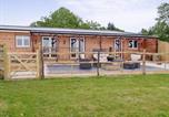 Location vacances Herstmonceux - Cedar Lodge-1
