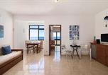 Location vacances Porches - Torre Sol 10º 4, vista mar, piscina-2