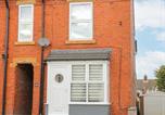Location vacances  Gare de Chesterfield - Overton-2
