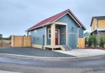 Location vacances Hoquiam - Sea Stars & Stripes Beach Cottage-4